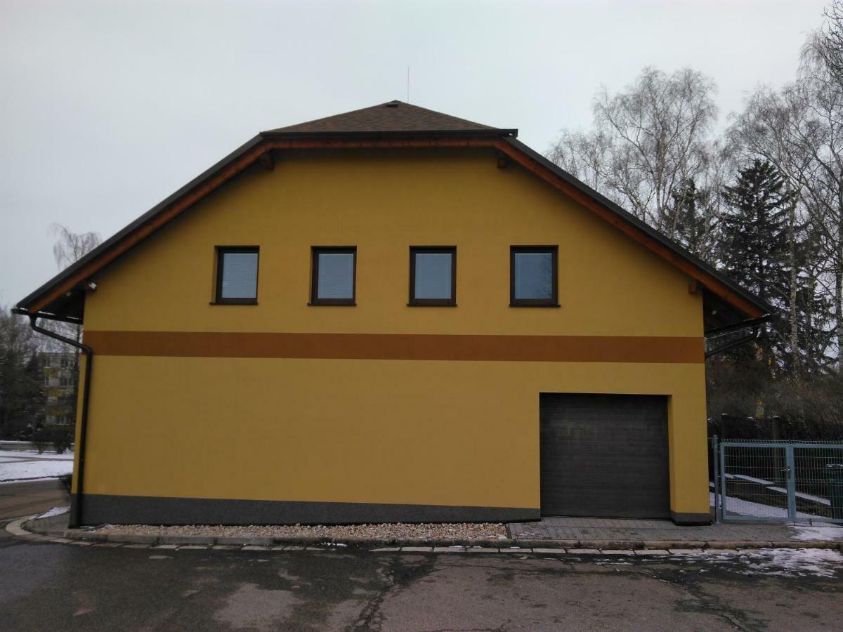 Nové Město nad Metují Vinoteka "U Kozu"酒店 外观 照片