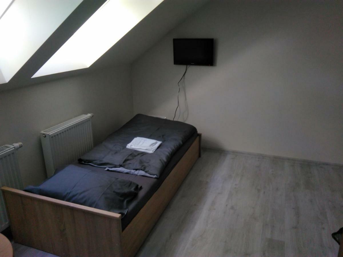 Nové Město nad Metují Vinoteka "U Kozu"酒店 外观 照片